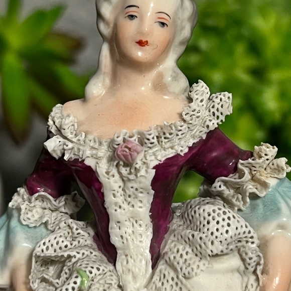 PAIR COLONIAL CAPODIMONTE COUPLE BOY GIRL DOVE FLOWERS,DRESDEN LACE - Picture 6 of 12